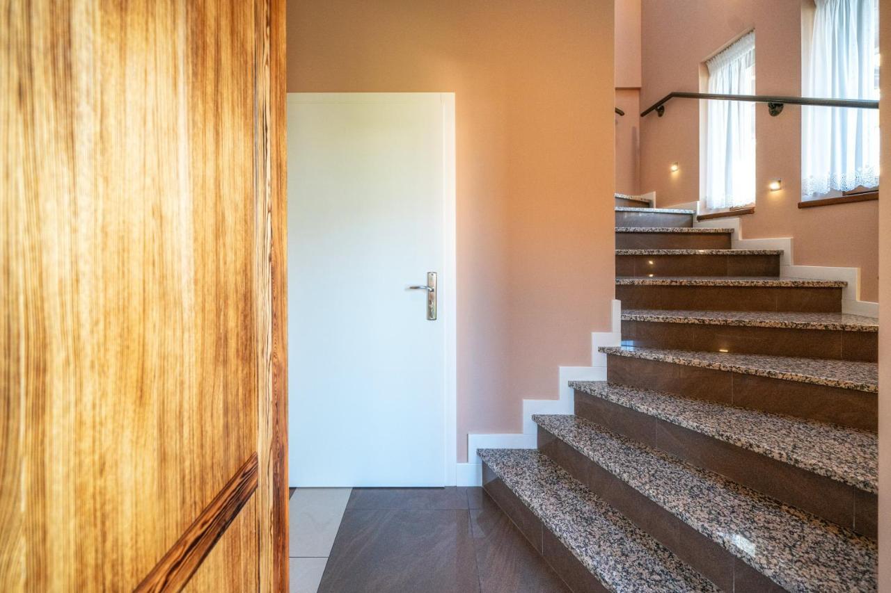 Apartamenty "Goralskie Katy" Agroturystyka Szaflary Exterior foto